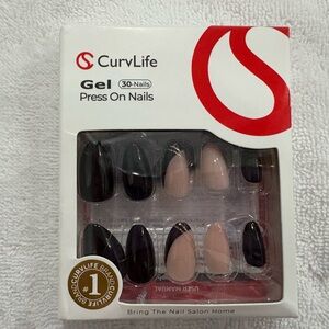 Gel Press-On Nails - Black and Cream